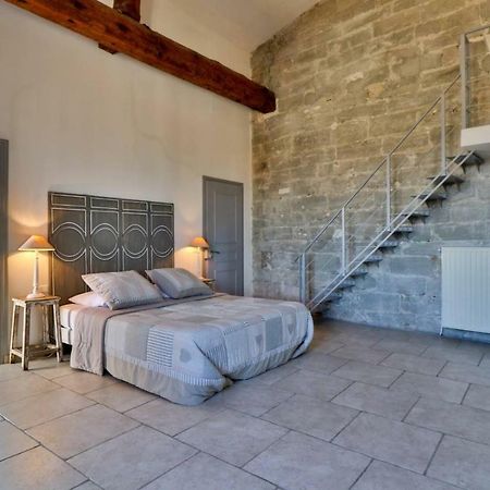 Le Posterlon Bed & Breakfast Caumont-sur-Durance Exterior foto