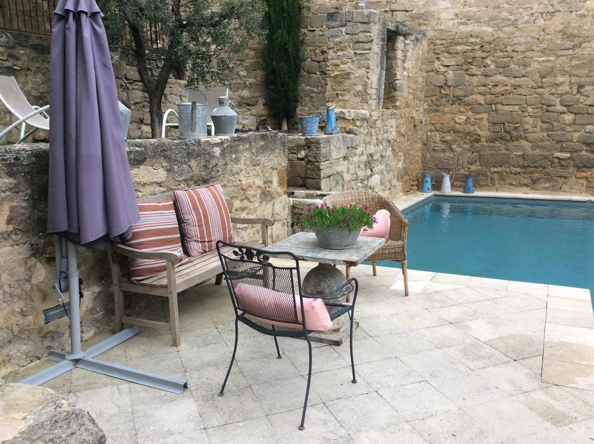 Le Posterlon Bed & Breakfast Caumont-sur-Durance Exterior foto