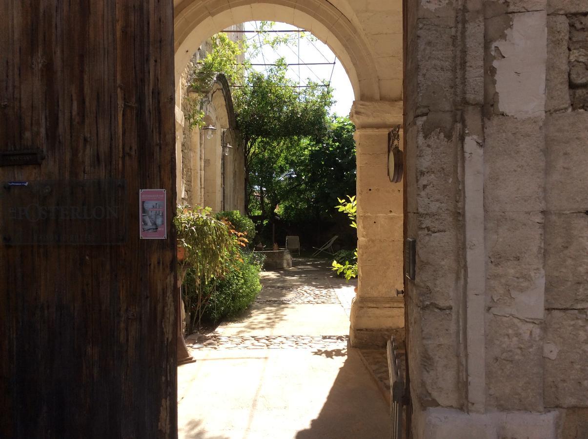 Le Posterlon Bed & Breakfast Caumont-sur-Durance Exterior foto